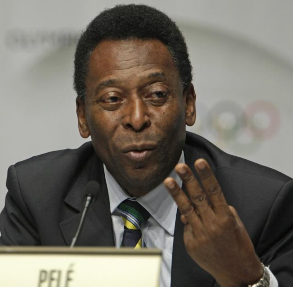 Justicia brasileña obliga a exfutbolista Pelé al pago de pensión a nietos