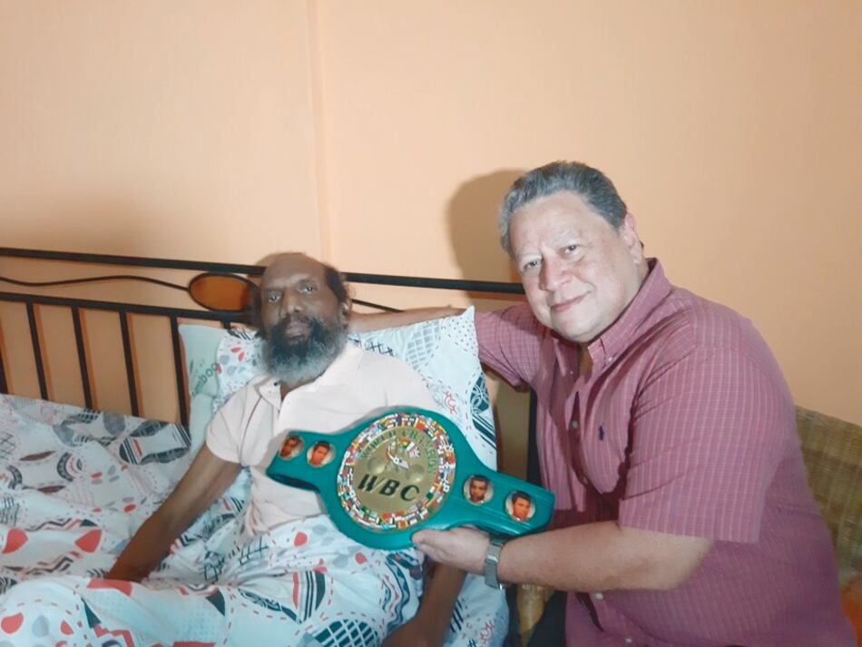 Fallece el ex campeón mundial de boxeo Rigoberto Riasco