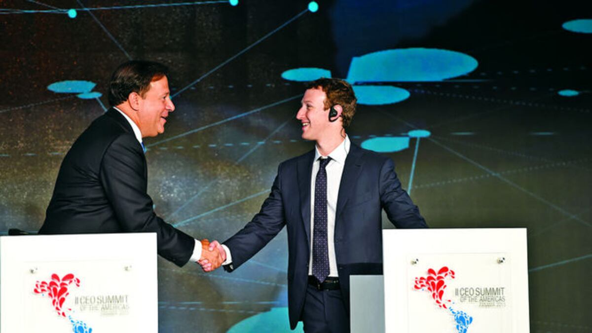 La intervención de Zuckerberg fue anunciada como el plato fuerte de una jornada histórica. El empresario aprovechó su presentación para reafirmar su compromiso con el