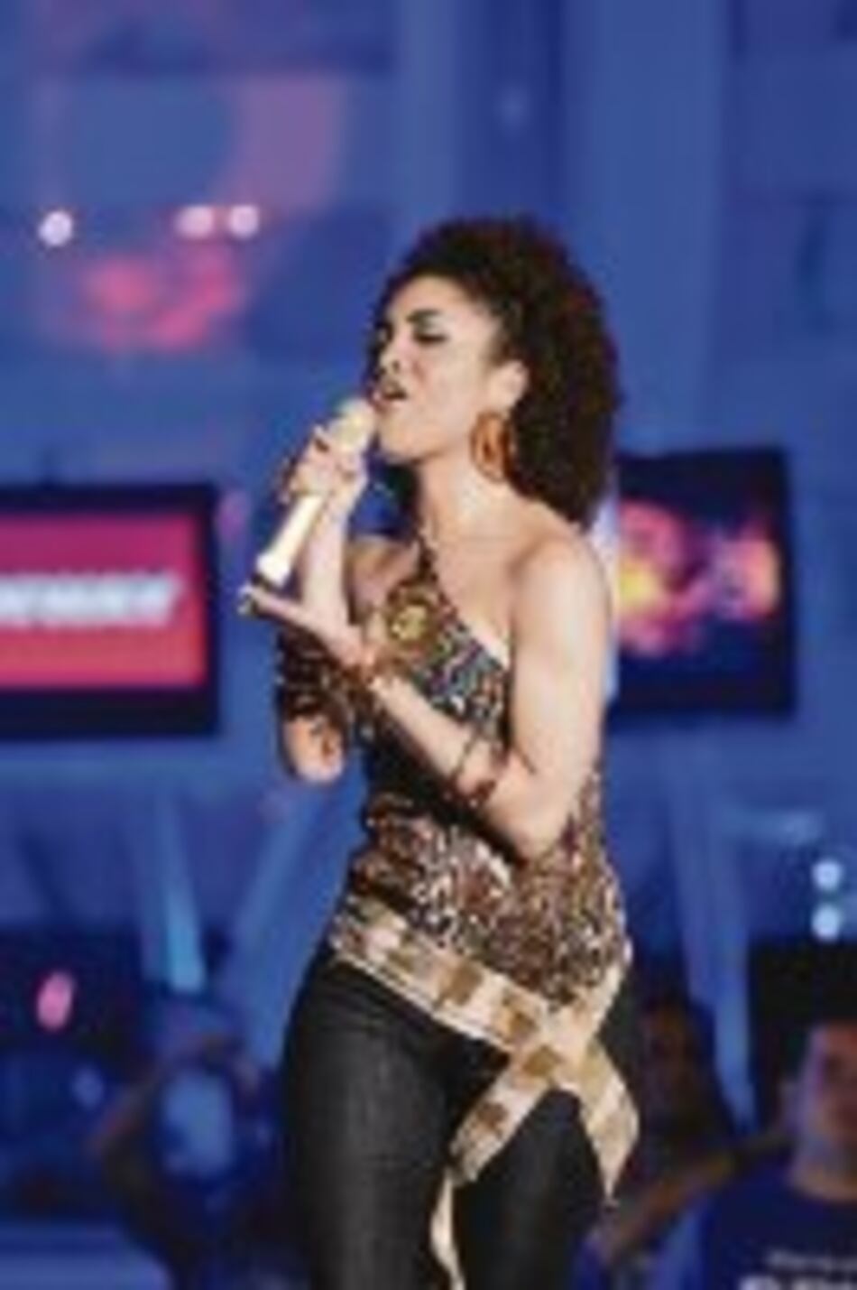 20 mil dólares, multa por retirase