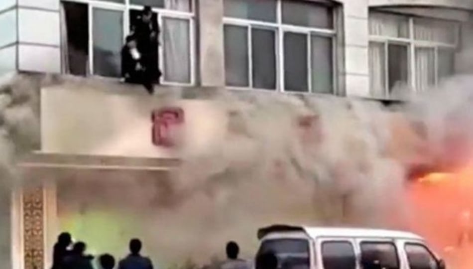 Incendio en una sala de masajes en China deja 18 muertos