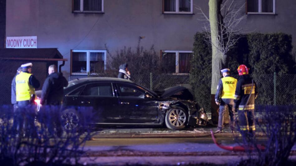 Polonia: La primera ministra Beata Szydlo hospitalizada tras sufrir un accidente