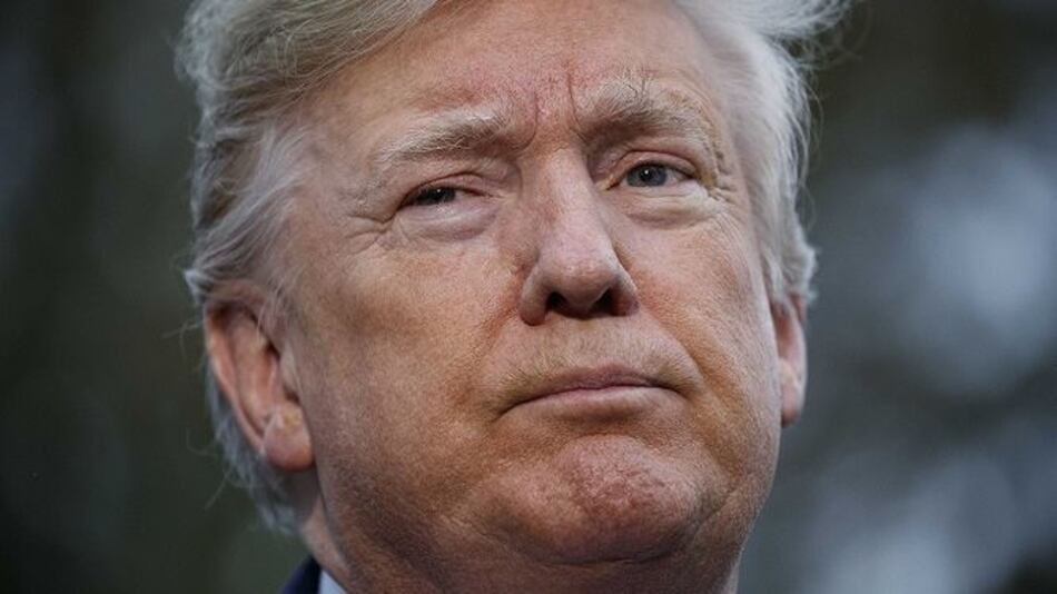 Trump firma la orden para restringir las solicitudes de asilo