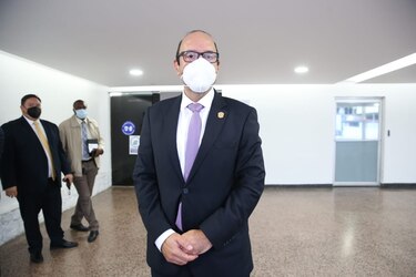 Diputados mantienen a Eduardo Leblanc al frente de la Defensoría del Pueblo