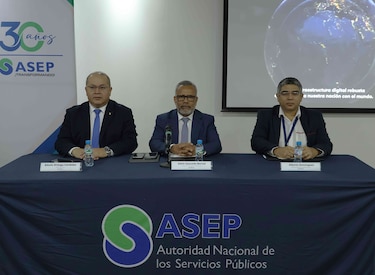 Queda desierta licitación para tercer operador móvil en Panamá