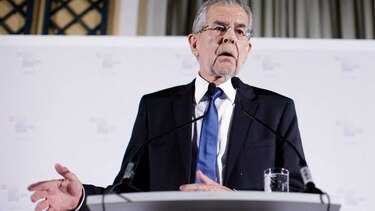Alexander Van der Bellen es el nuevo presidente de Austria