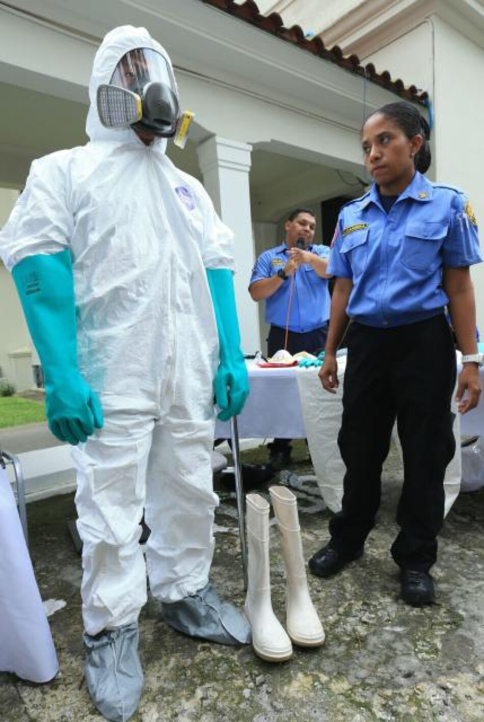 Activan protocolos por caso de ébola en EU