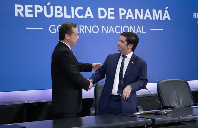 Federico Alfaro presenta su renuncia irrevocable; Jorge Rivera Staff, nuevo ministro de Comercio