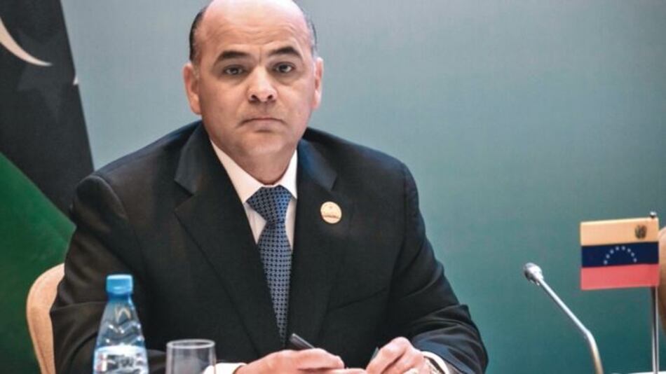 Venezuela planea desviar su petróleo de EU a Rusia