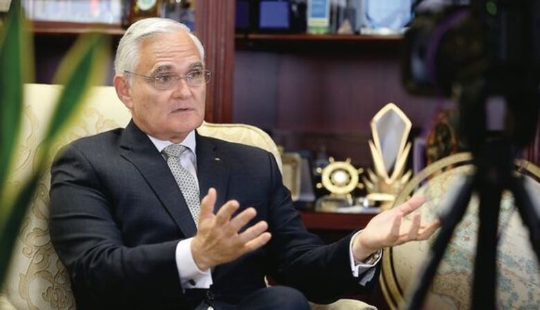 $32 millones menos por tensión comercial y ajuste de calado