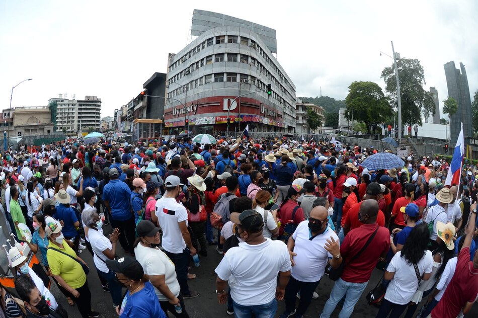 La Asamblea anuncia un plan de contención de gastos, pero no reducirá su planilla