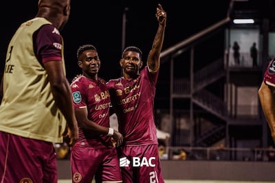 Saprissa enfrenta suspensión de Fidel Escobar y activa defensa legal