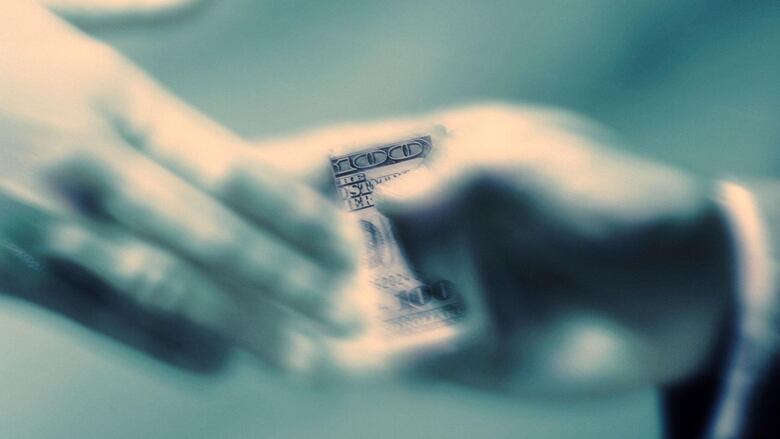 ¿Tendemos naturalmente los seres humanos a la corrupción? Lo que dice la neurociencia