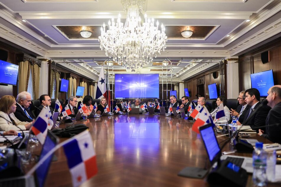 Autorizan crédito adicional para pagar turnos extras de médicos del Minsa