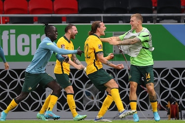 Australia vence a Emiratos Árabes Unidos y será rival de Perú en repesca para el Mundial de Catar