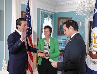 La advertencia del embajador de Estados Unidos: ‘una visa es un privilegio, no un derecho’