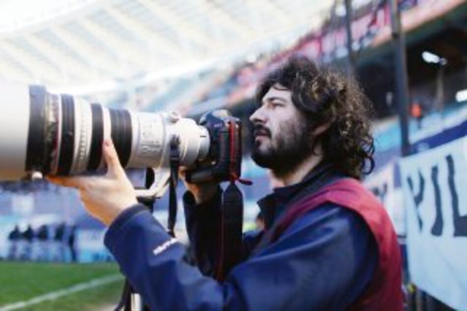 Tras del lente y frente a la cancha