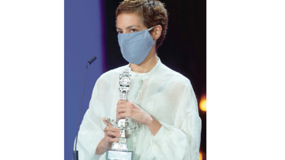 ‘Beginning’: mejor película, dirección y actriz del festival