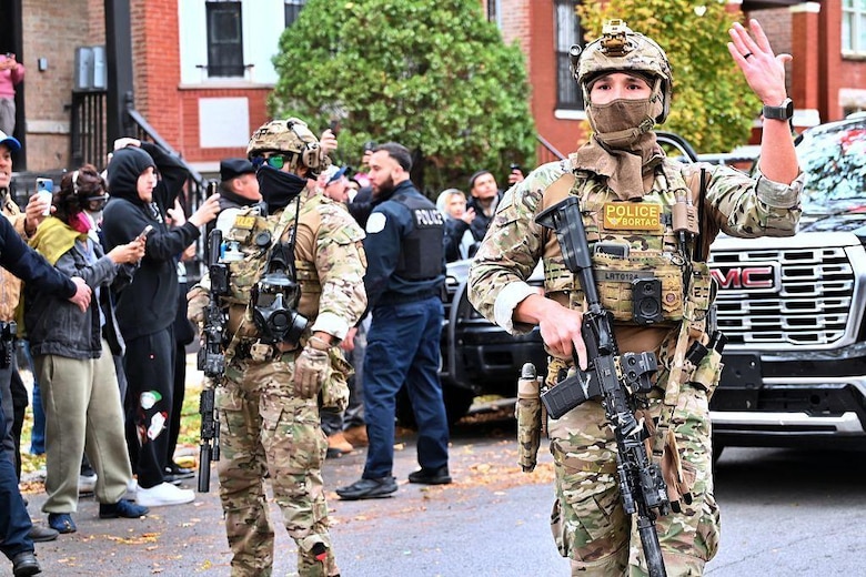 Cuál es el origen de las crecientes tensiones entre el papa León XIV y el gobierno de Donald Trump