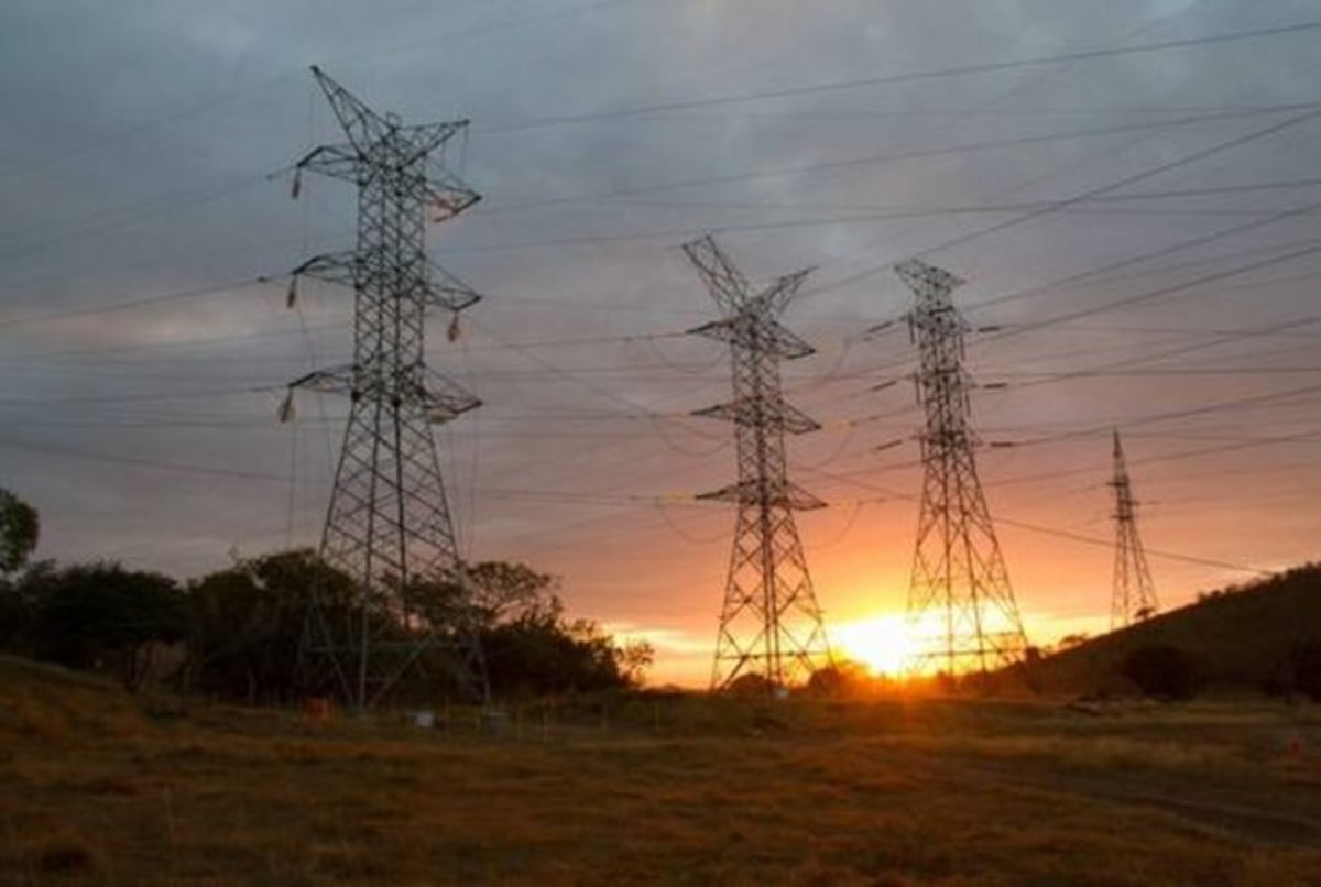 Presidente Varela inaugura tercera línea de transmisión eléctrica