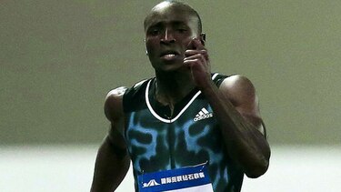 Usain Bolt le gana el duelo al panameño Alonso Edward