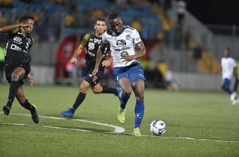 Hoy se conocerá al primer finalista del torneo Clausura