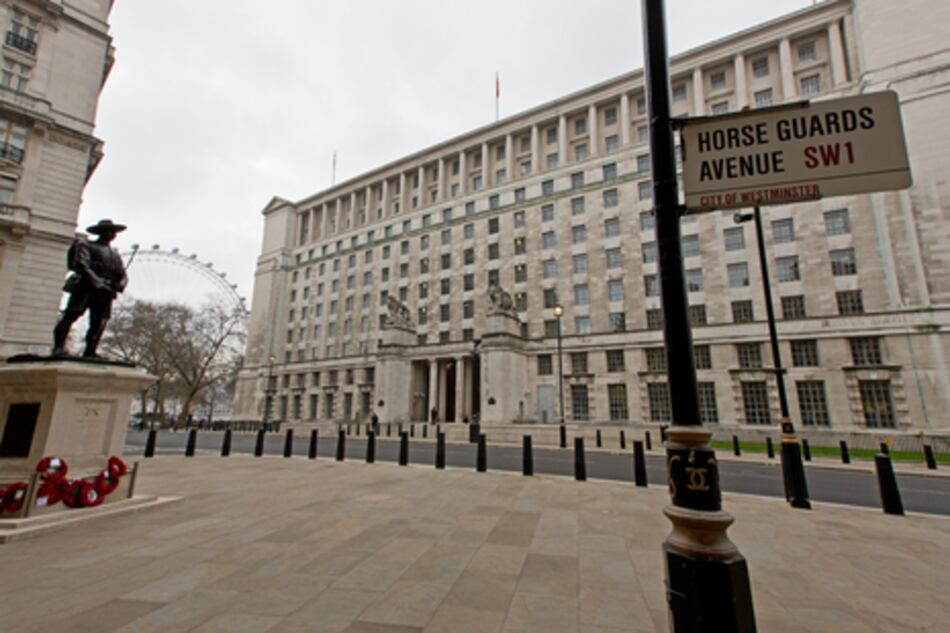 El Reino Unido intercepta dos aviones rusos que volaban cerca del espacio aéreo de la OTAN