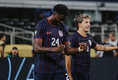 Agyemang pone a ganar a la casa y Pochettino respira con el pase a cuartos