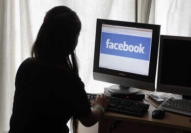 Facebook examina una potencial fuga masiva de datos