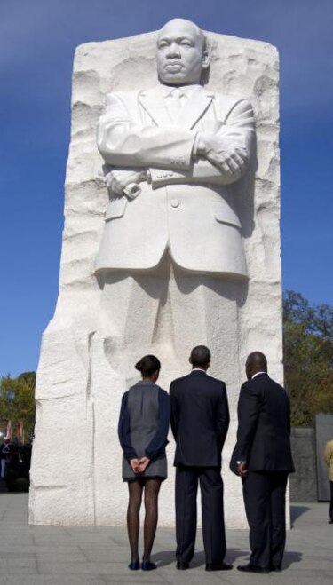 Obama inaugura monumento a Luther King en honor a lucha por igualdad racial