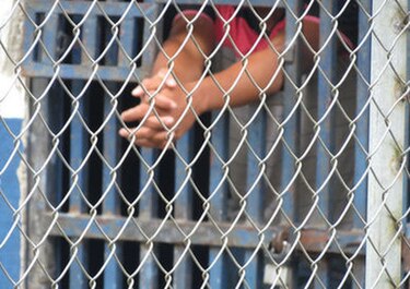 Detienen a director de escuela por abusar de seis alumnas de quinto grado en Costa Rica