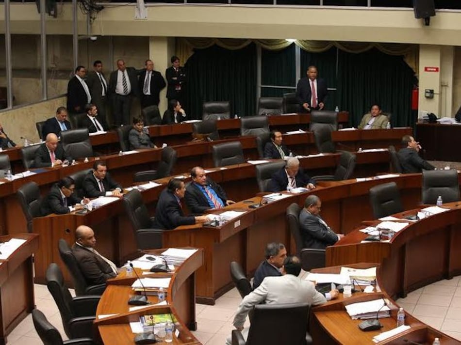 Ejecutivo veta de forma parcial nueva ‘ley blindaje’