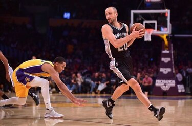 Ginóbili renueva con los Spurs