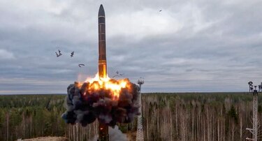 Rusia efectúa maniobras de sus fuerzas nucleares estratégicas