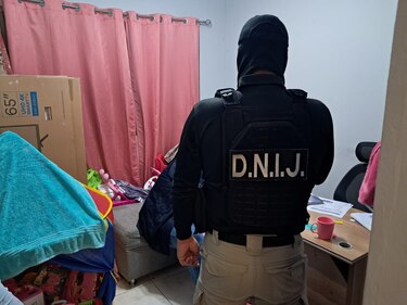 Aprehenden a seis personas por presunto delito financiero de 2.8 millones de dólares