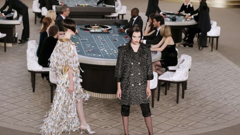 Chanel invita al mundo del espectáculo a jugar en su casino de alta costura