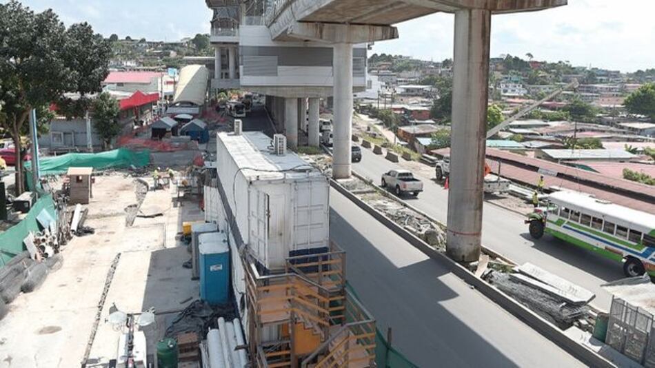 ‘Obras en vía Transístmica avanzan muy lentamente’