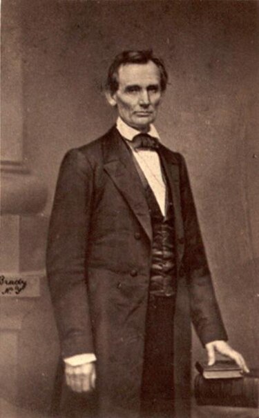 Hallan cheque escrito por Lincoln un día antes de morir