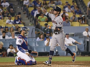 Astros pegan 13 'hits' y aplastan 14-0 a Dodgers