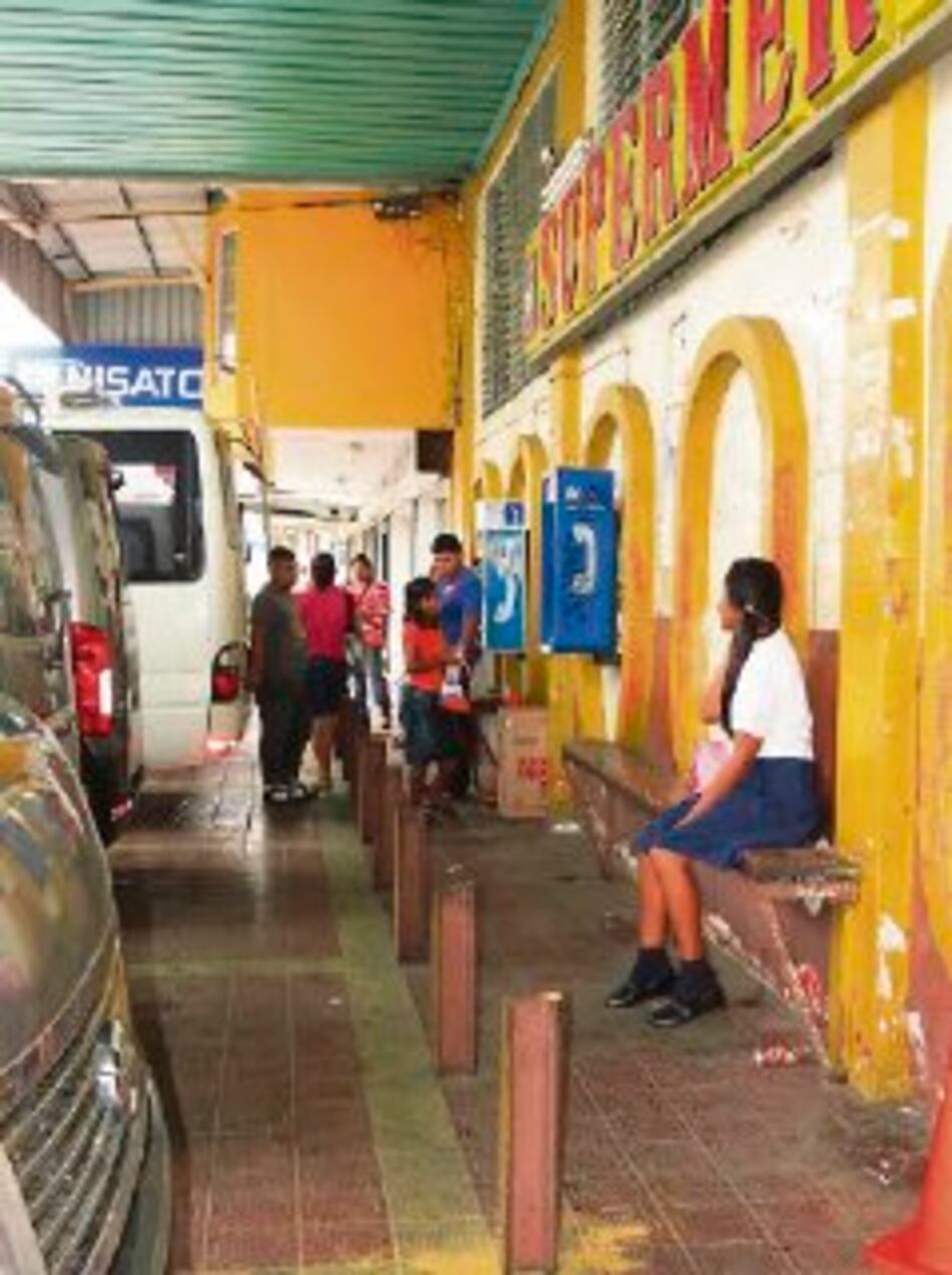 Paro en transporte hacia Arenas Blancas