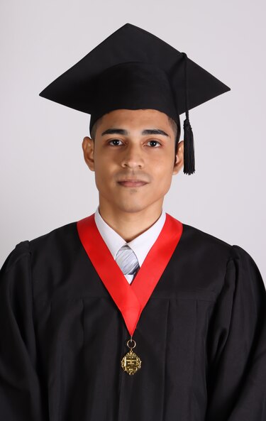 La Universidad de Panamá presenta a los graduados de su Facultad de Derecho y Ciencias Políticas