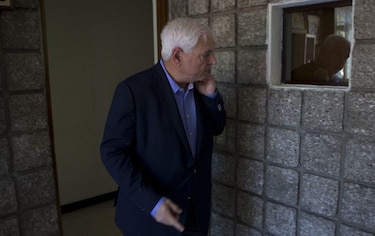 Martinelli otorga amplios poderes a su esposa y hermano