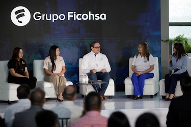 Sector financiero debe mejorar transparencia y confianza en Centroamérica: Grupo Ficohsa