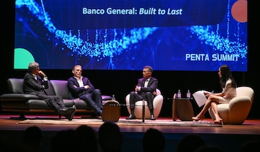 Empresarios y emprendedores comparten en Penta Summit las claves para transformar negocios y repensar Panamá