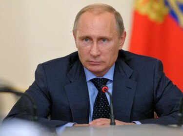 Vladimir Putin denuncia persecución de la oposición en campaña electoral en Ucrania