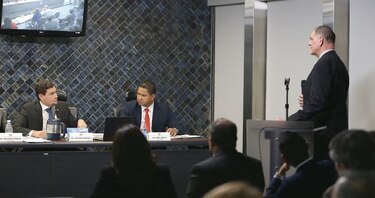 El sí unánime a los funcionarios
