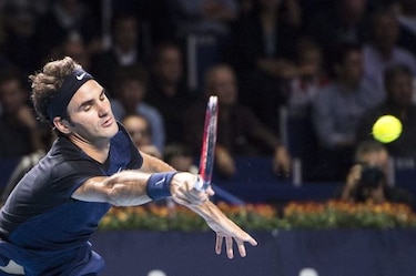 Federer cumple ante Sock y se medirá a Nadal en la final