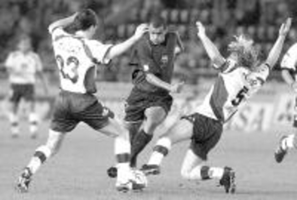 El Barcelona espanta la crisis al golear al Tenerife