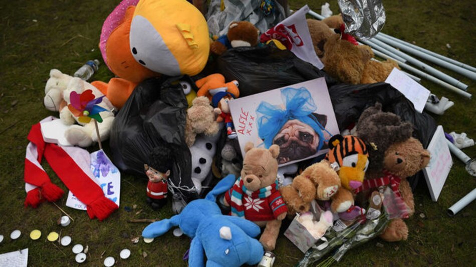 Muere Alfie Evans, un bebé británico en el centro de una batalla legal