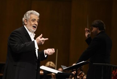 Plácido Domingo sale del hospital tras embolia pulmonar